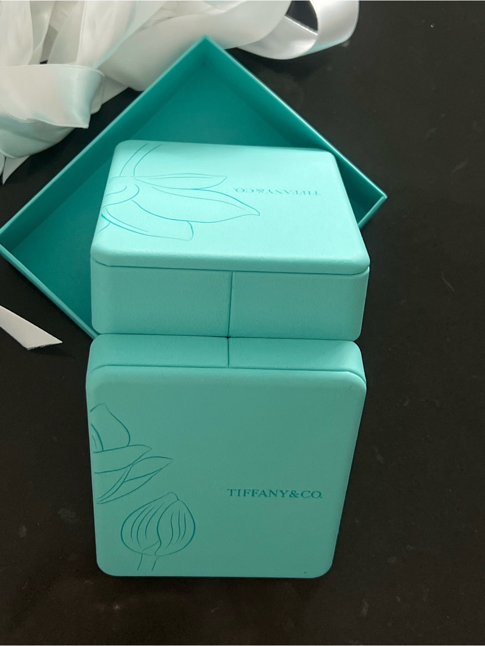 Tiffany & Co. Blue Jewelry Earring Box - Picture 4 of 6